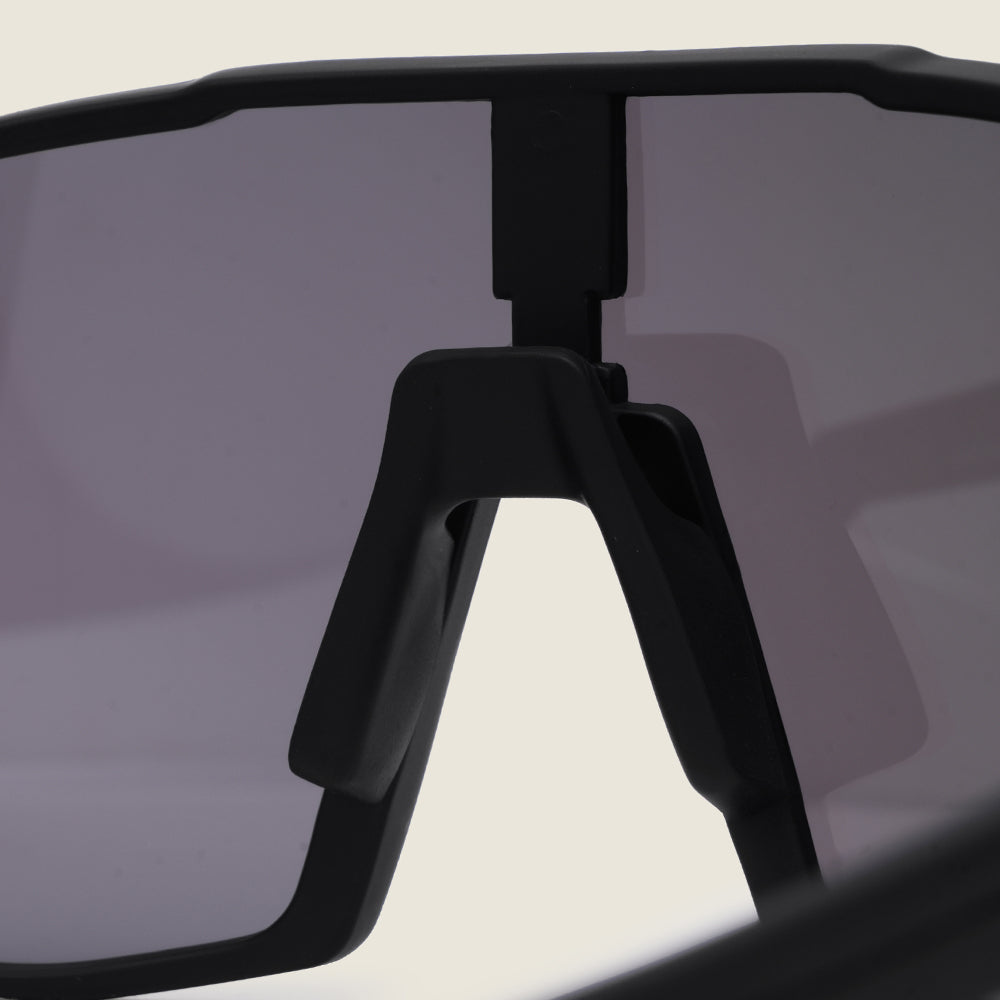 Calvisio Sunglasses (Matt Black/Green)