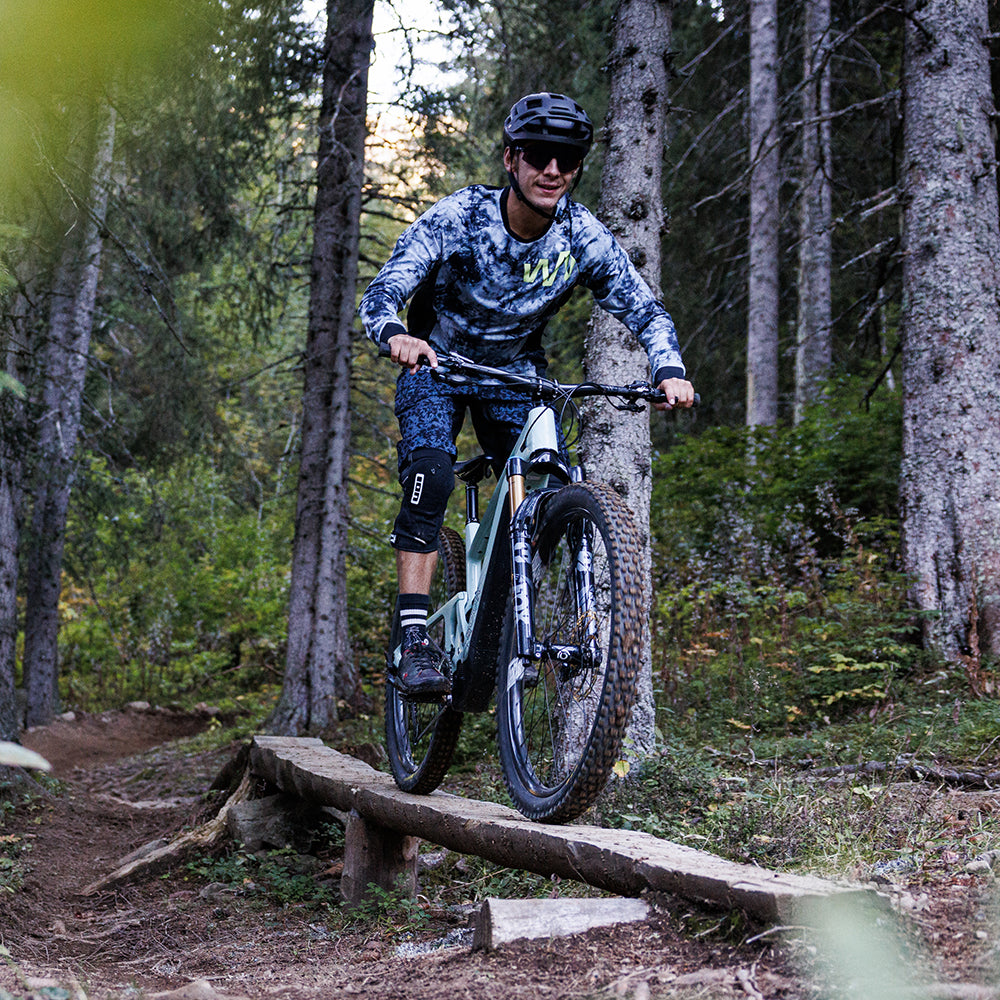 Mens Adams Shorts (Black)