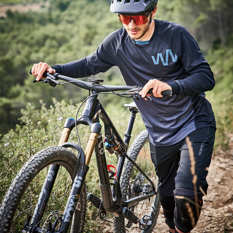 Mens Aravalli Shorts (Black)