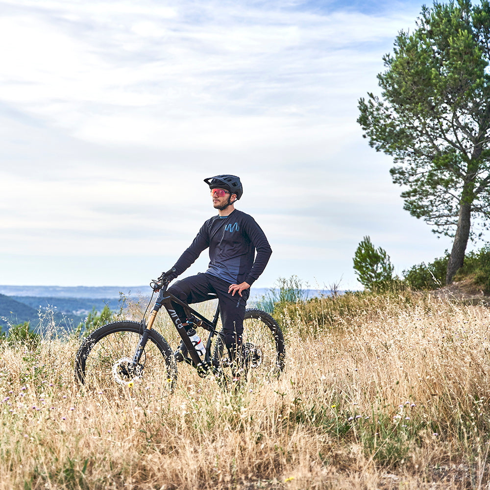 Mens Buin Jersey (Black)