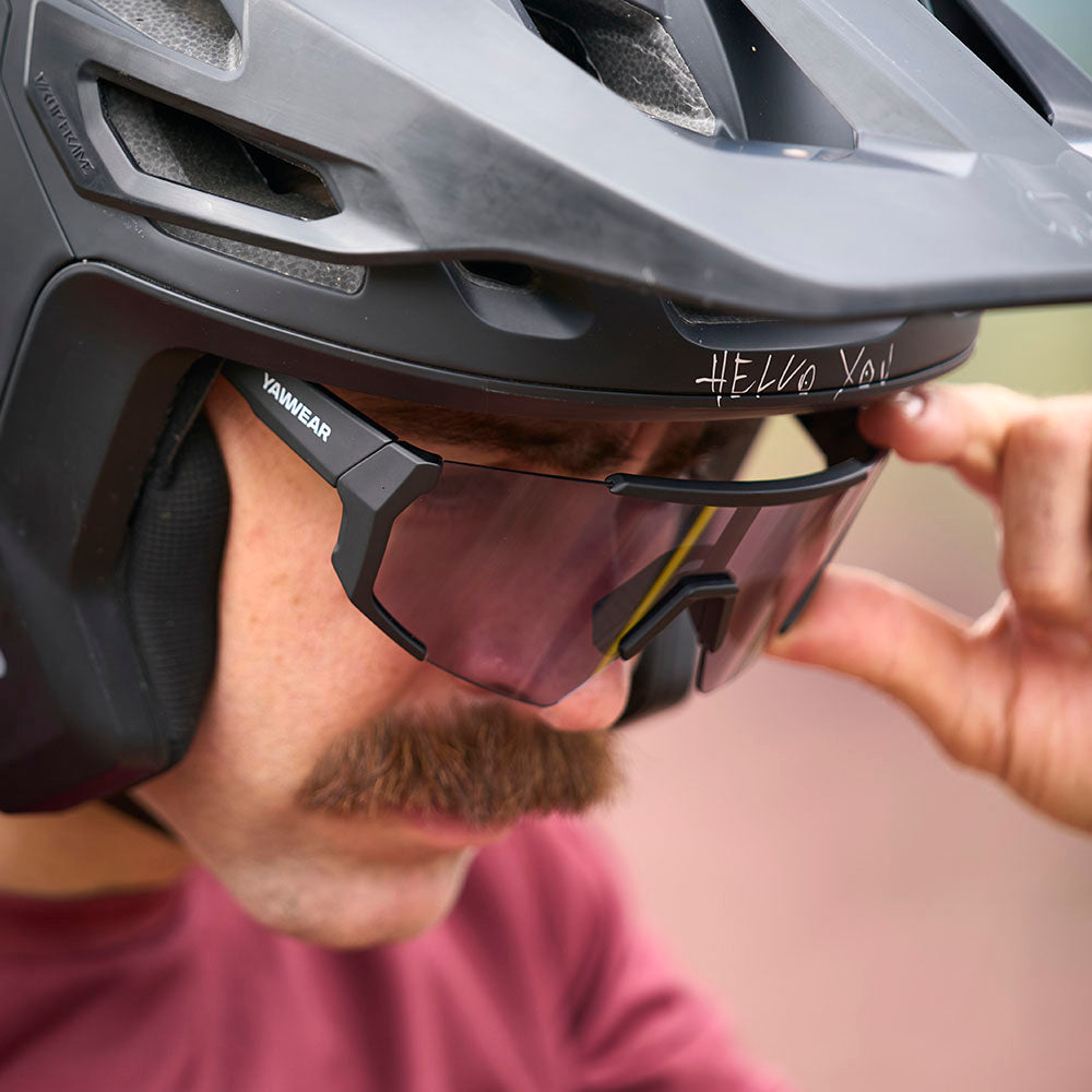 Pleney Photochromic Sunglasses (Matt Black/Photochromic)